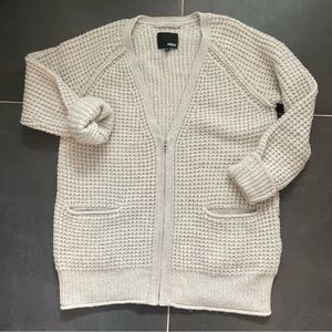 Aritzia Wilfred Free zip up cardigan.